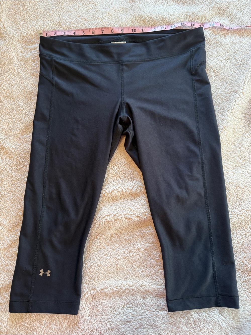 Under Armour Black Capri Leggings for Women